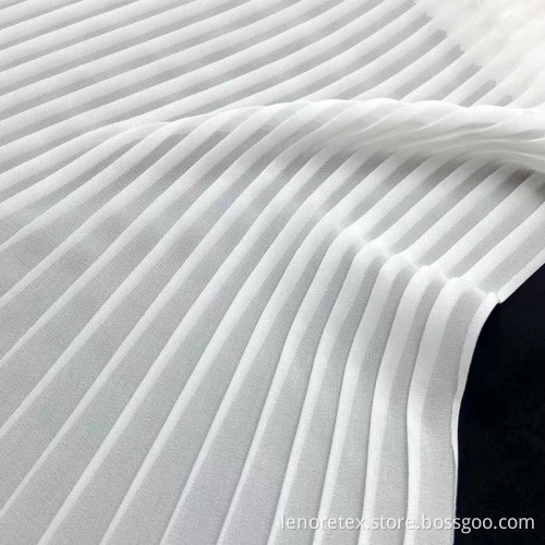 100% Polyester Woven White Chiffon Crepe Pleated Fabric
